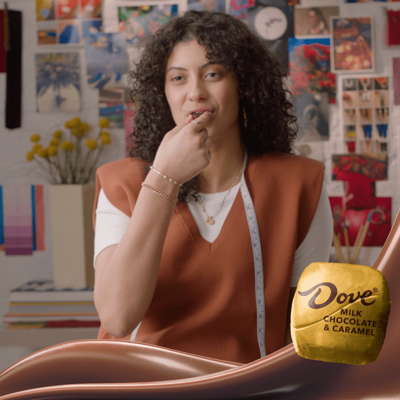 DOVE PROMISES Milk Chocolate & Caramel